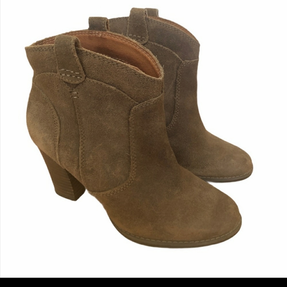 Clarks Western Style Brown Leather Booties